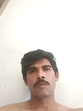 Yui-Ch – webcam model profile photo Image 14