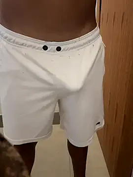 GouGou-111 – webcam model profile photo Image 7