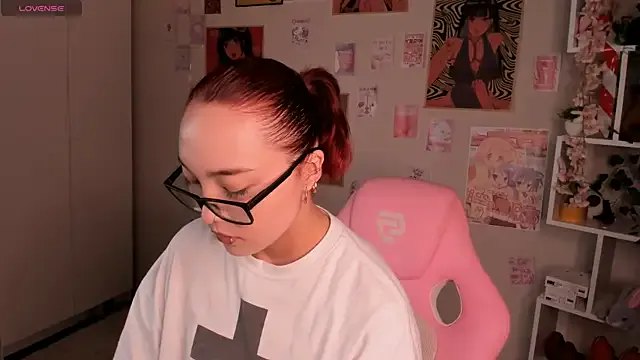 VenusRusell – webcam model profile photo Image 17