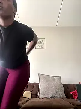 ManaMi-maru – webcam model profile photo Image 13