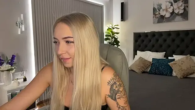 CarlaHatman – webcam model profile photo Image 17