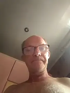 roouse – webcam model profile photo Image 9