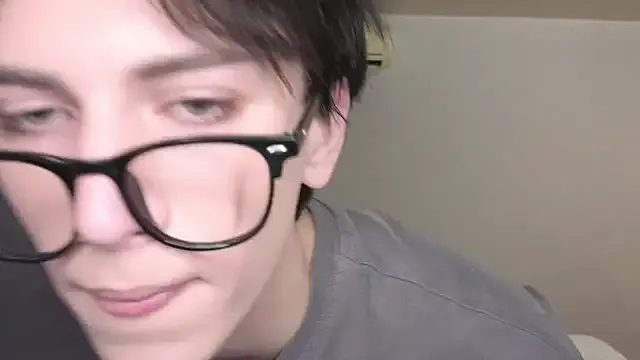 _MiaQueen_ – webcam model profile photo Image 2