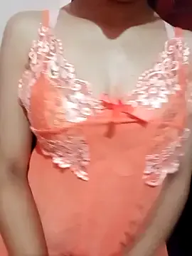 MonaLys – webcam model profile photo Image 15