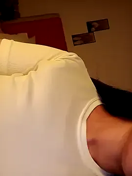 maataaan – webcam model profile photo Image 19