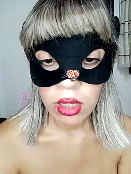 IvettePrice – webcam model profile photo Image 16