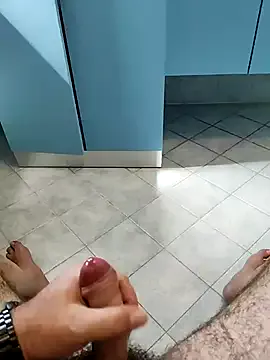 PumaShyXD – webcam model profile photo Image 11