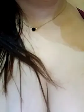 _MiaQueen_ – webcam model profile photo Image 13