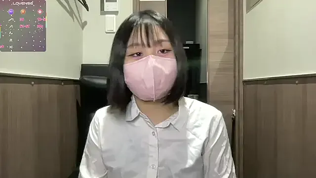 Megu_Melon – webcam model profile photo Image 6