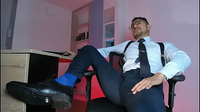  – webcam model profile photo Image 9