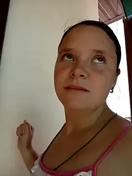 Cum_girlss – webcam model profile photo Image 14
