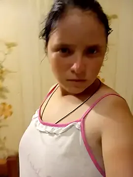 Cum_girlss – webcam model profile photo Image 3