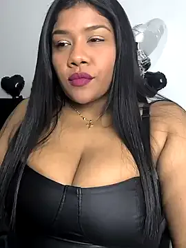 xxYuIxx – webcam model profile photo Image 18
