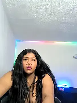 xxYuIxx – webcam model profile photo Image 7