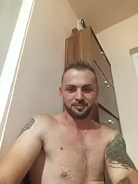  – webcam model profile photo Image 8