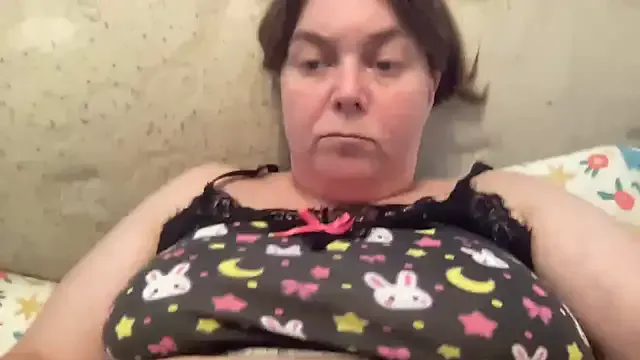 FroggyAnna – webcam model profile photo Image 13