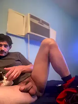 roouse – webcam model profile photo Image 9