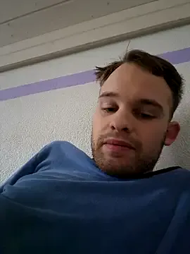 Nonchan_ – webcam model profile photo Image 2