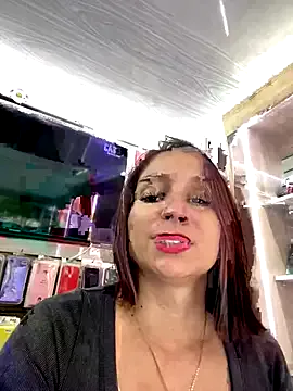 roouse – webcam model profile photo Image 2