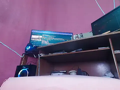 Playful_Adriana – webcam model profile photo Image 9