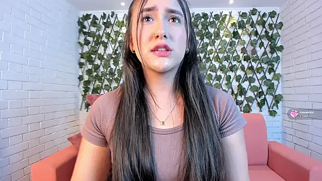 Awesomelusty – webcam model profile photo Image 5