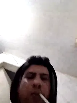 zui_lu – webcam model profile photo Image 18