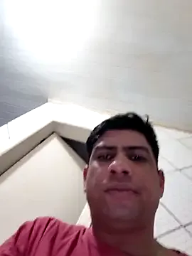 zui_lu – webcam model profile photo Image 19