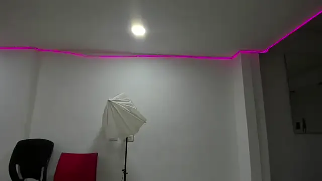 Enyeld_ruru – webcam model profile photo Image 3