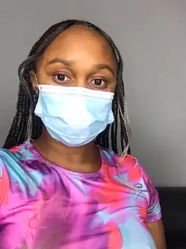 zui_lu – webcam model profile photo Image 15