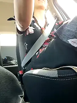 roouse – webcam model profile photo Image 11