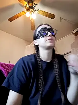 roouse – webcam model profile photo Image 17