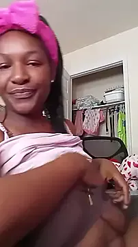 Humsafar-HDX-13 – webcam model profile photo Image 2