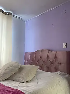 BrianaKaine – webcam model profile photo Image 6