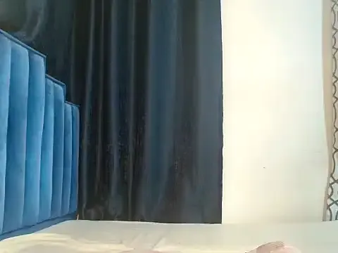 RollDolls – webcam model profile photo Image 14