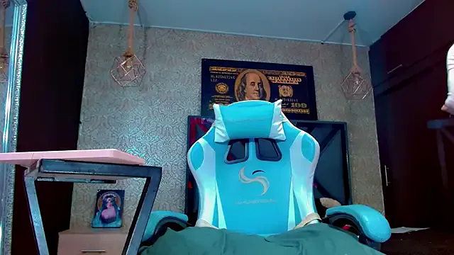 Cassia_Stars – webcam model profile photo Image 11