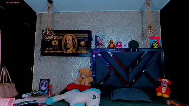 Cassia_Stars – webcam model profile photo Image 18