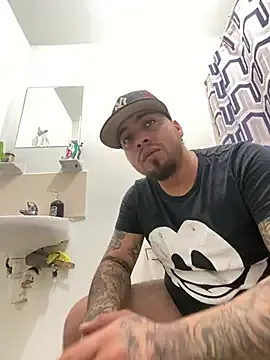 Mia--meow – webcam model profile photo Image 4