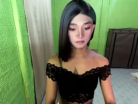 oxo_yuna_oxo – webcam model profile photo Image 4