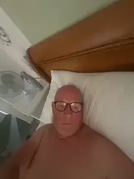 Mia--meow – webcam model profile photo Image 4