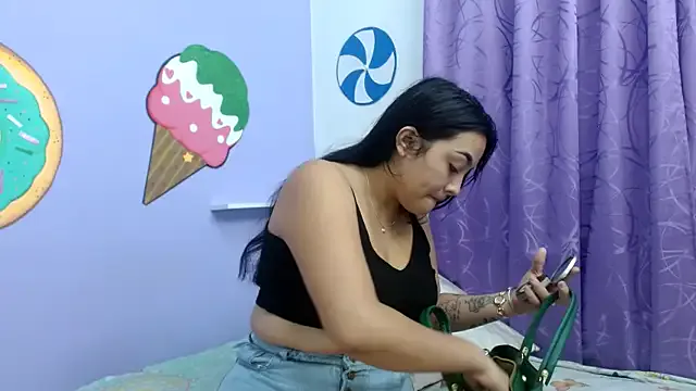 jasminesummer – webcam model profile photo Image 5