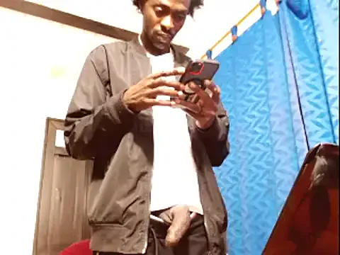 NANA_7 – webcam model profile photo Image 3