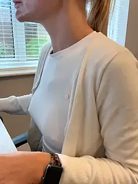 ClaireBree – webcam model profile photo Image 19