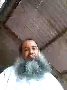  – webcam model profile photo Image 18