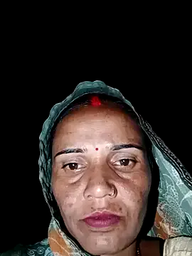 EsmeBrowm – webcam model profile photo Image 2