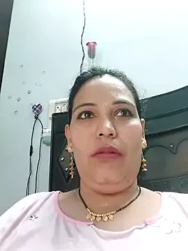 nathi_poyo – webcam model profile photo Image 2