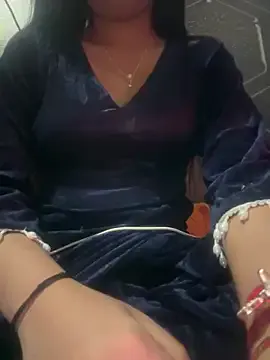 NANA_7 – webcam model profile photo Image 3