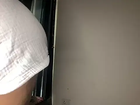 nathi_poyo – webcam model profile photo Image 2