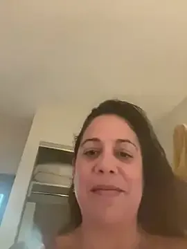 PrettyKittyMia – webcam model profile photo