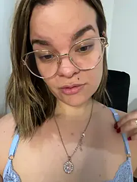 ValeryRouge – webcam model profile photo Image 12