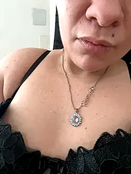 ValeryRouge – webcam model profile photo Image 14